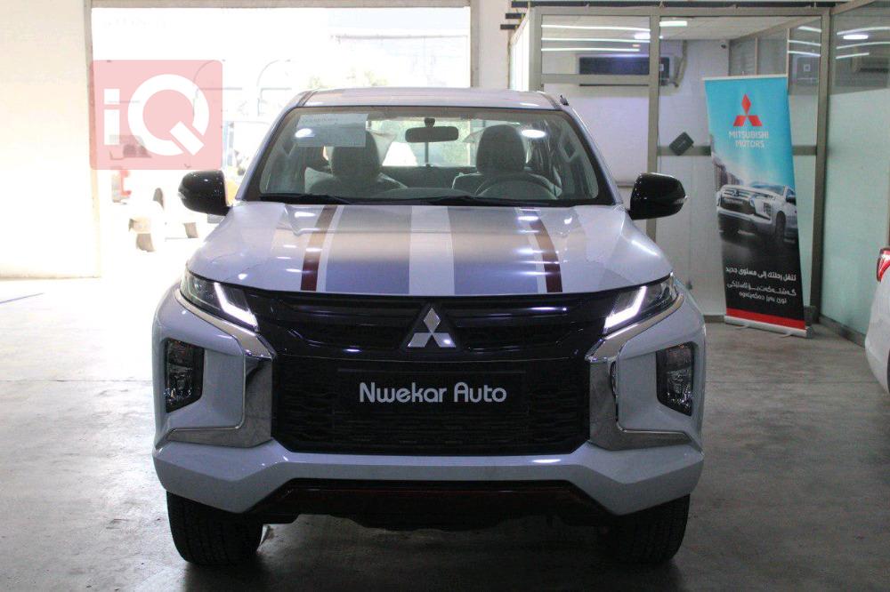 ميتسوبيشي L200